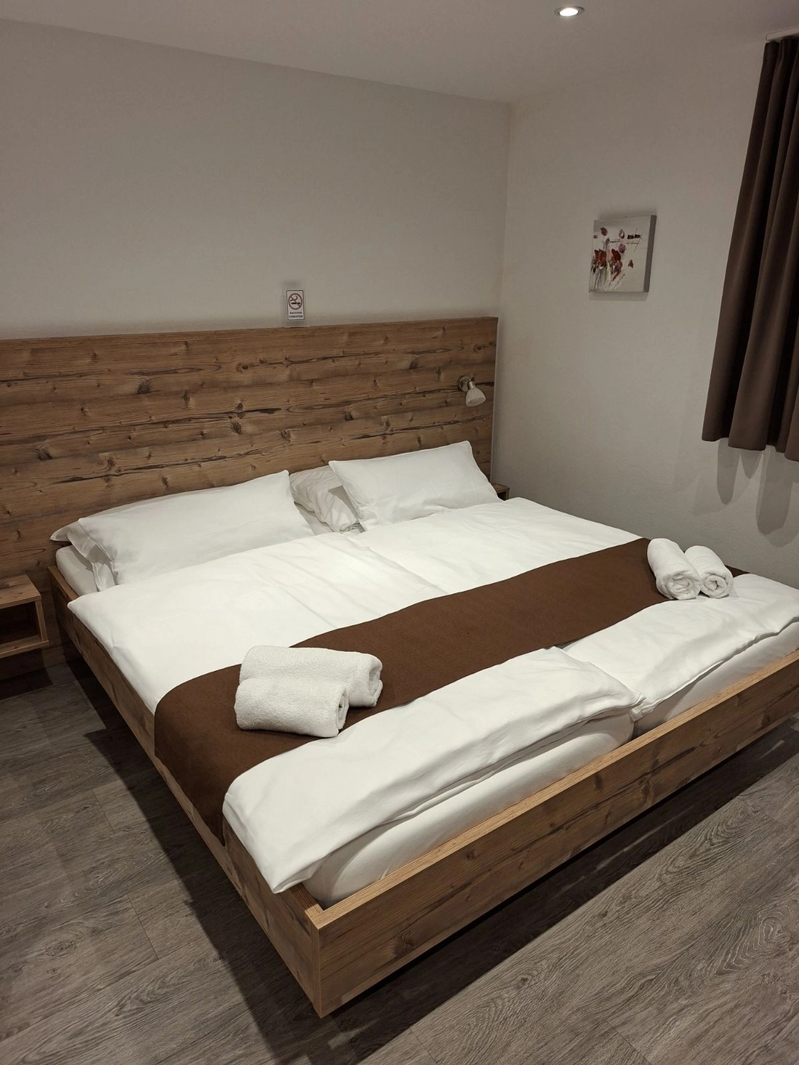 Gasthaus Adler - Restaurant - Zeitgenössisches Hotelzimmerdesign